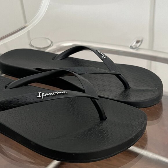 Ipanema Ana Tan Flip Flops - Picture 3 of 6